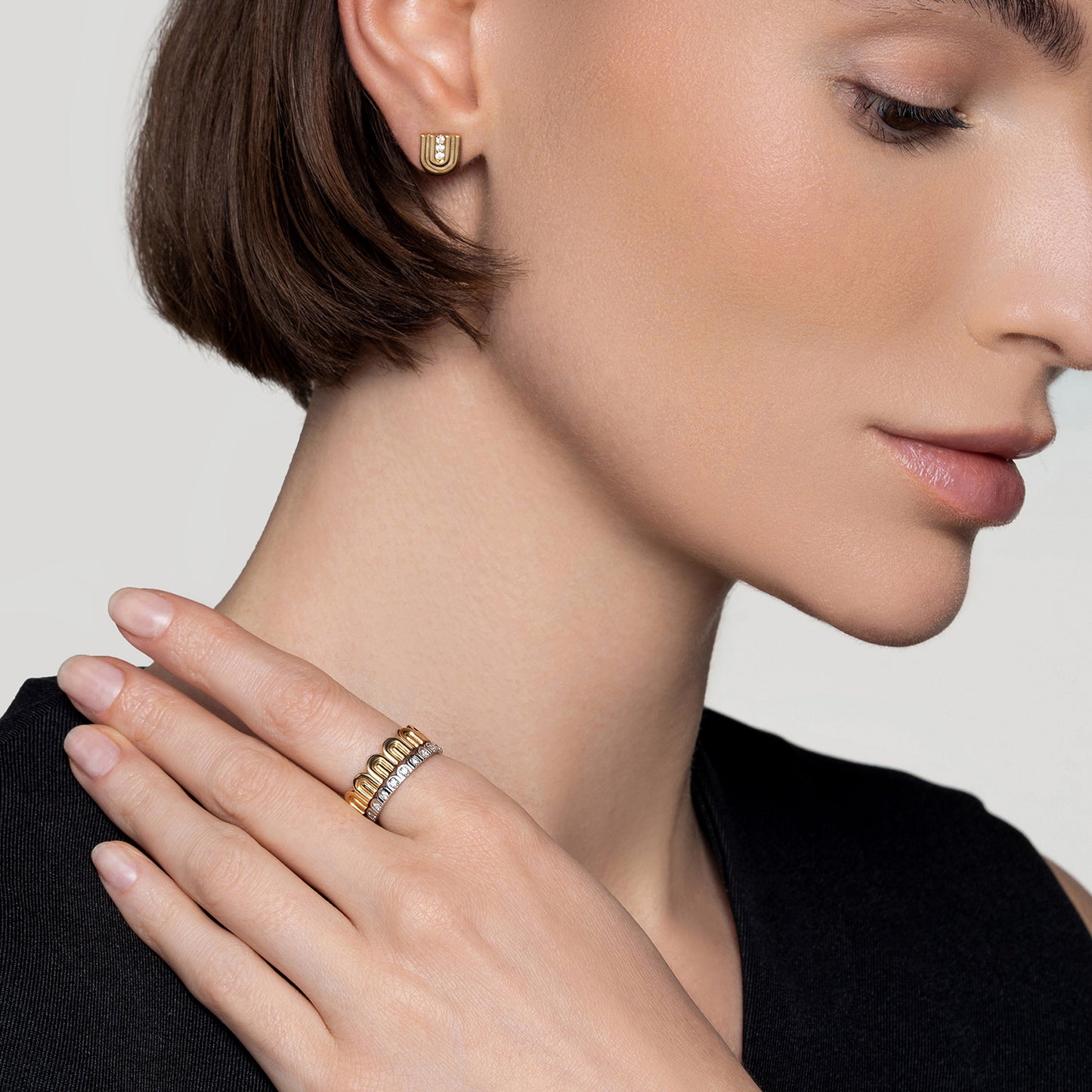 The Elevi Eternity Ring