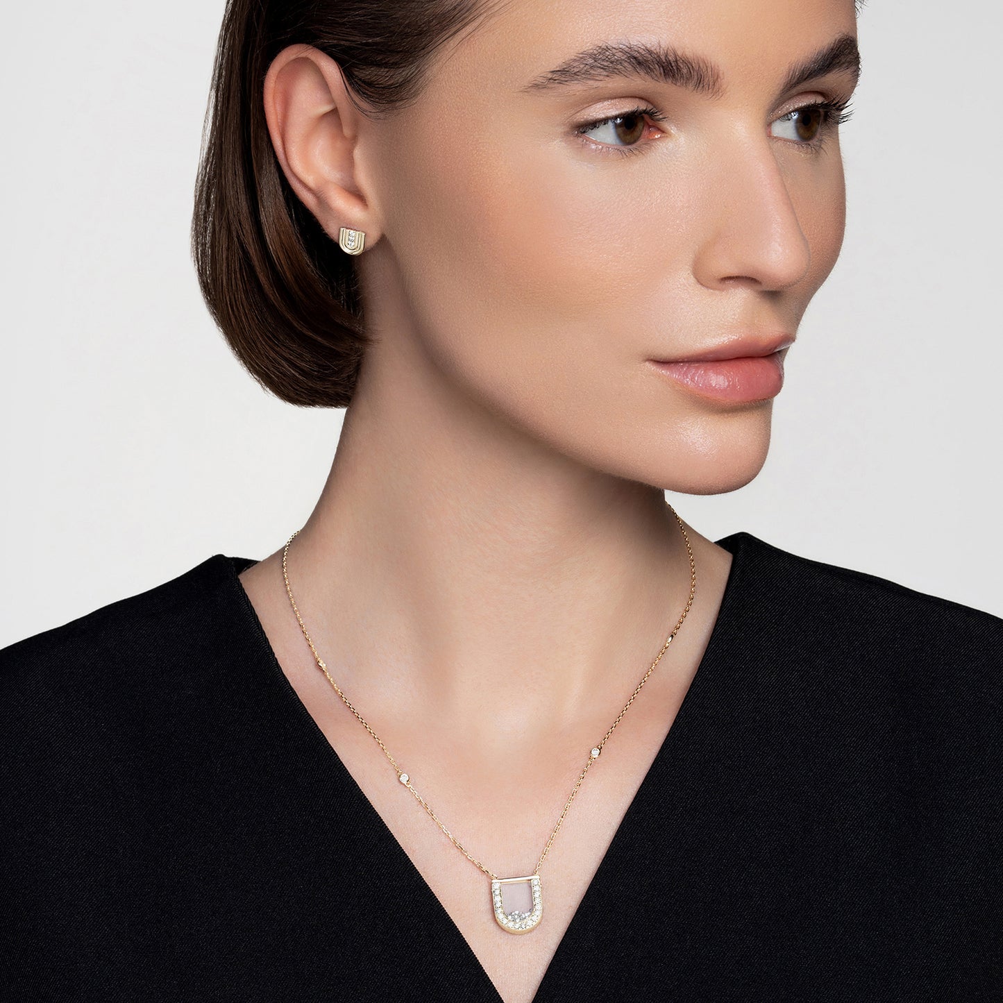 The Elevi Dream Pendant