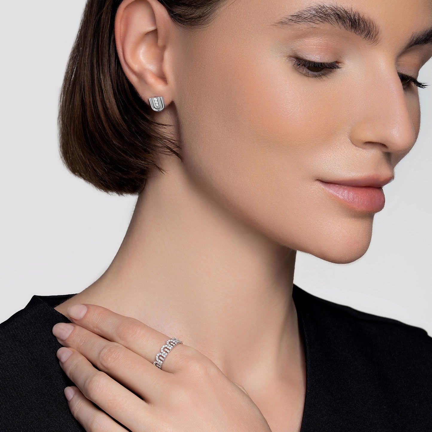 The Elevi Eternity Ring Pave